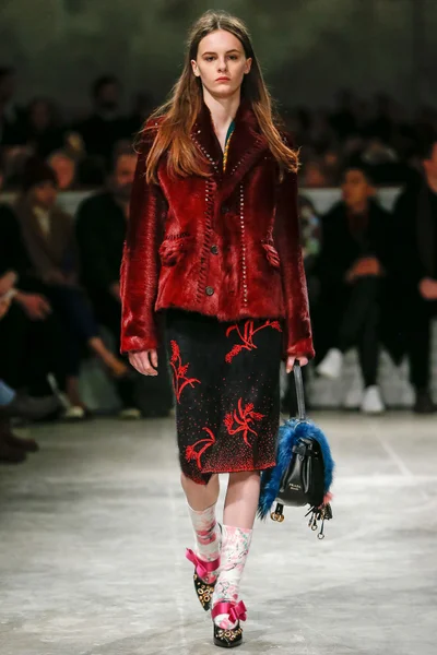 Look 36